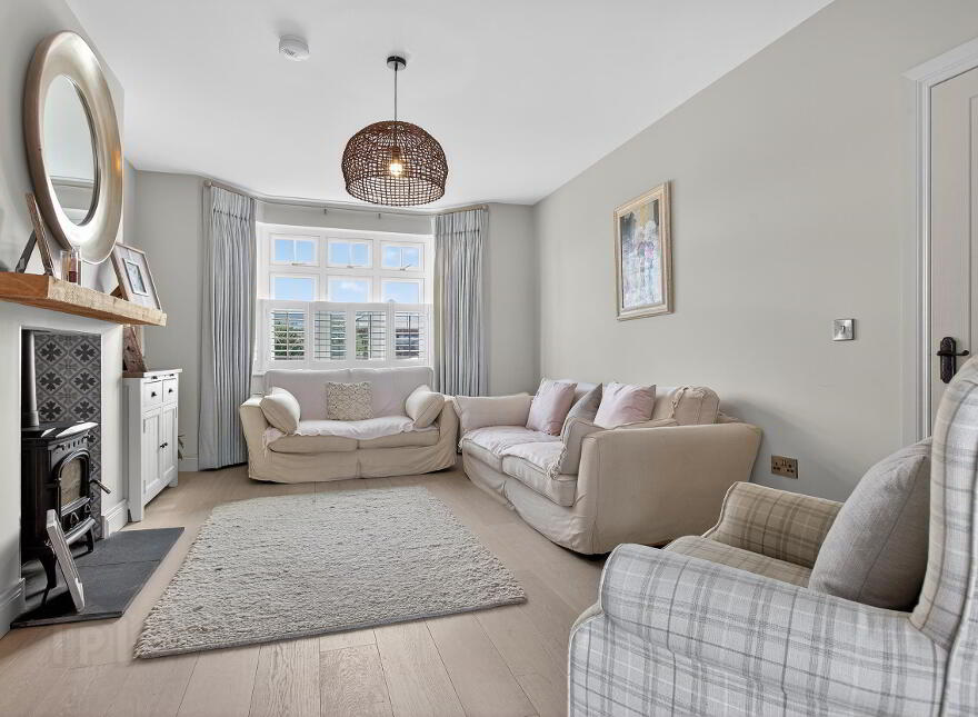 68 Coleraine Road, Portrush, BT56 8HN