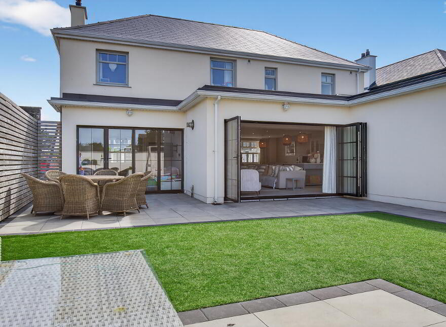 68 Coleraine Road, Portrush, BT56 8HN