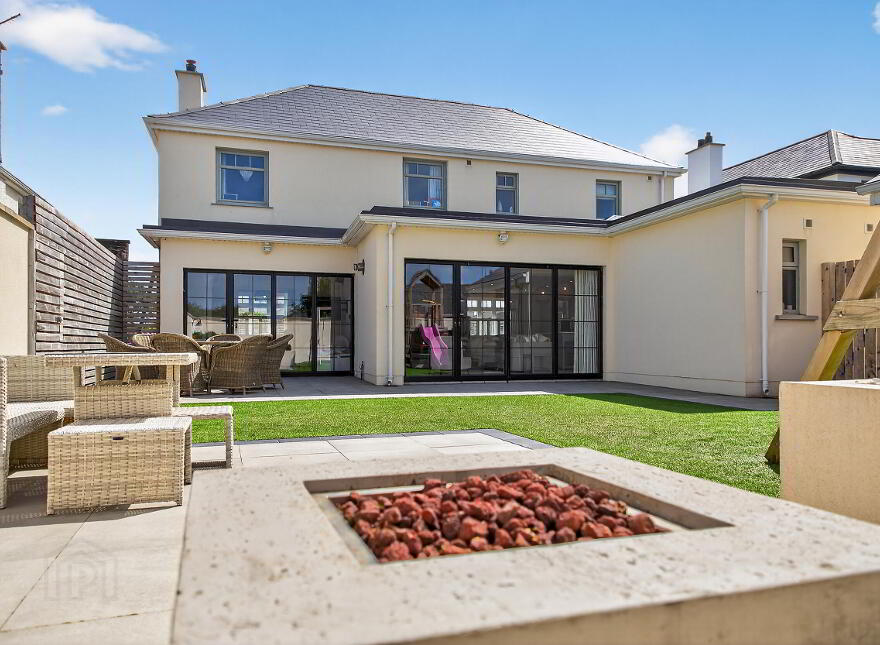 68 Coleraine Road, Portrush, BT56 8HN