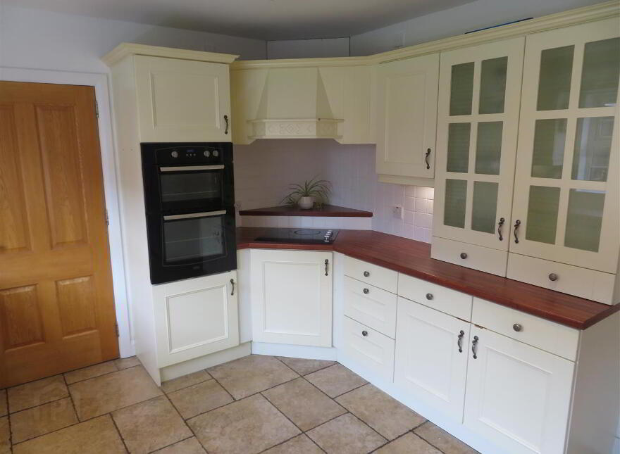 37 The Hollows, Lurgan