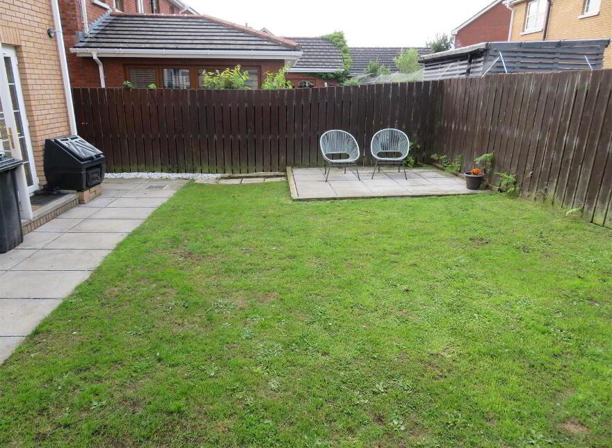 37 The Hollows, Lurgan
