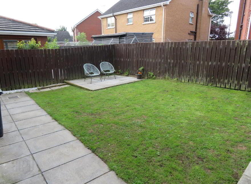 37 The Hollows, Lurgan