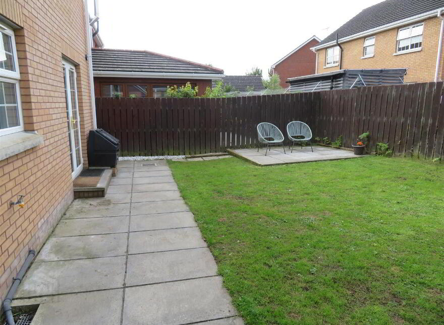 37 The Hollows, Lurgan