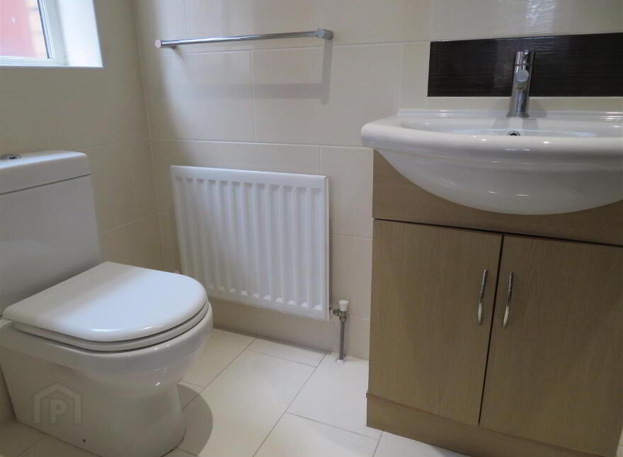 37 The Hollows, Lurgan