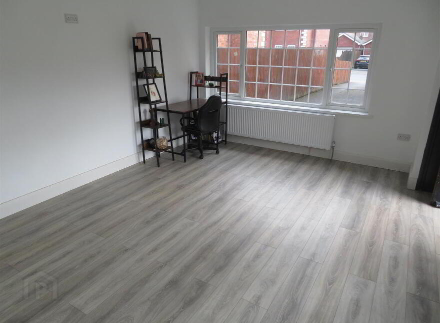 37 The Hollows, Lurgan