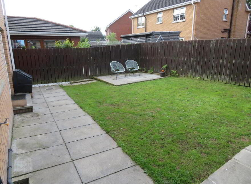 37 The Hollows, Lurgan