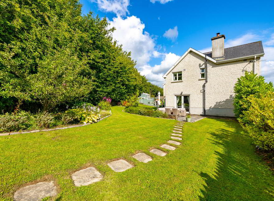 22 Cois Coille, Kilcash, E91D5P2