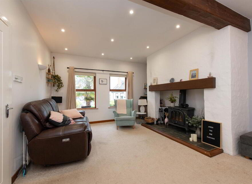 3 Oakwood Heights, Carryduff, Belfast, BT8 8SP