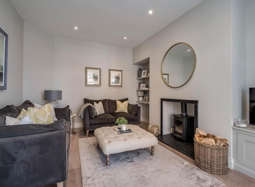 2 Haddo Place, Belfast, BT8 8FY