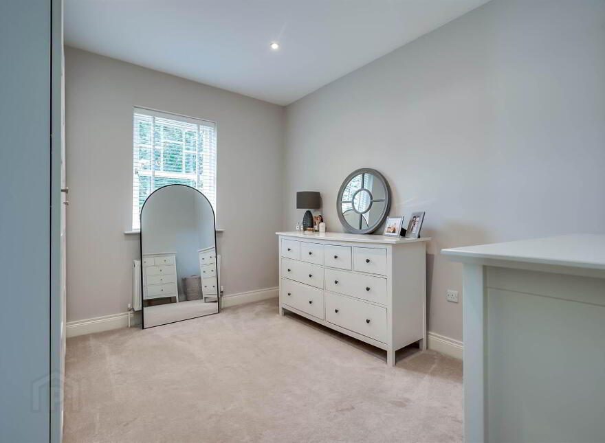 2 Haddo Place, Belfast, BT8 8FY