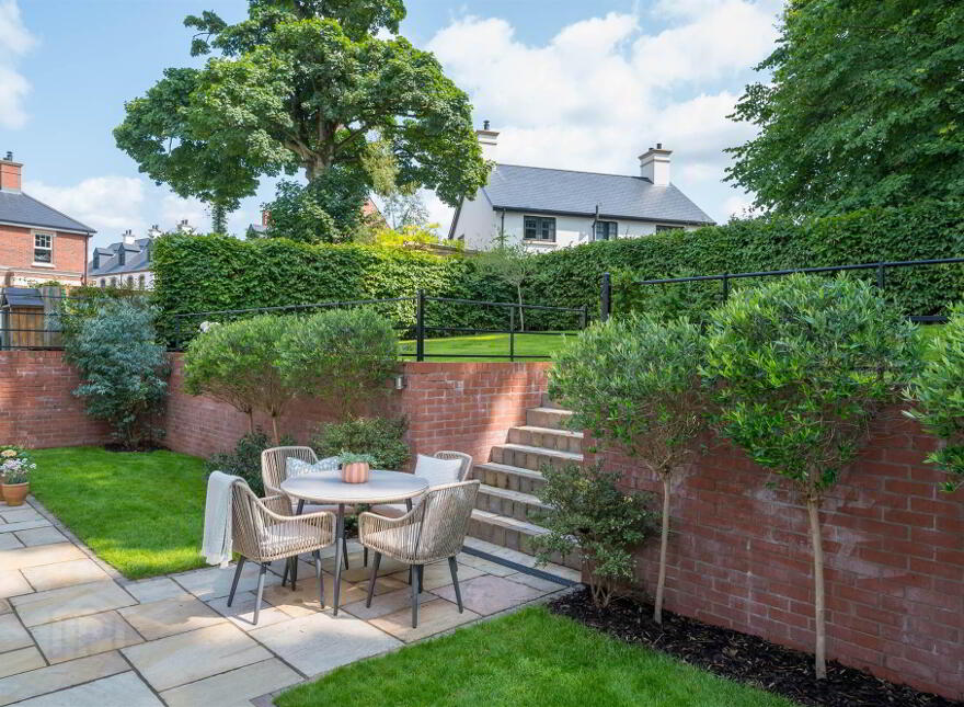 2 Haddo Place, Belfast, BT8 8FY