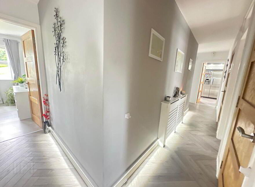 10 Manse Field Park, Larne, BT40 2NX