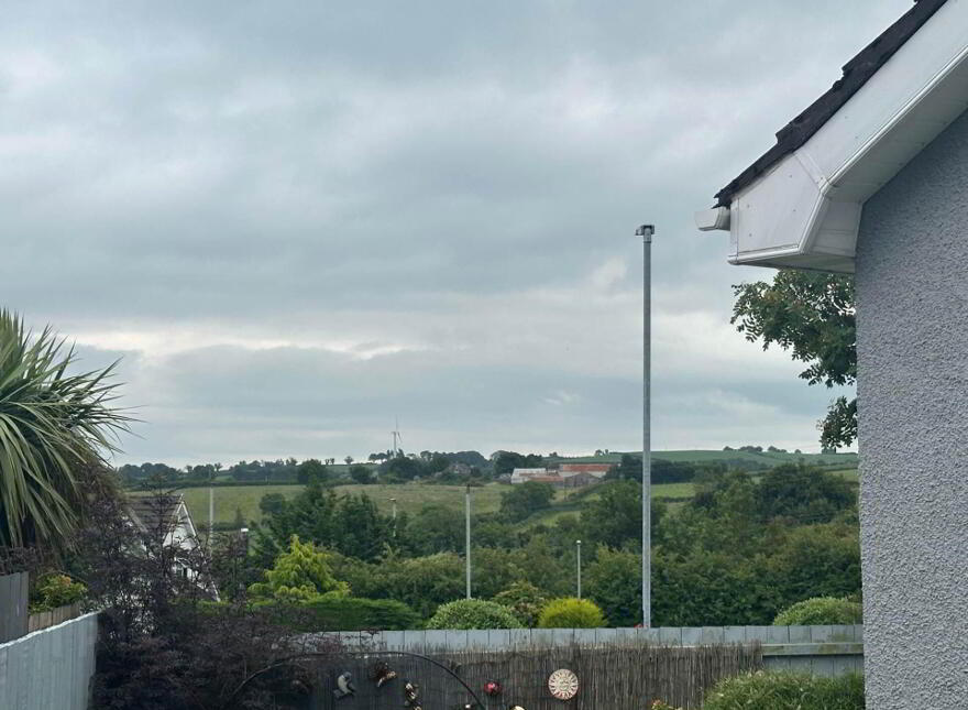 10 Manse Field Park, Larne, BT40 2NX