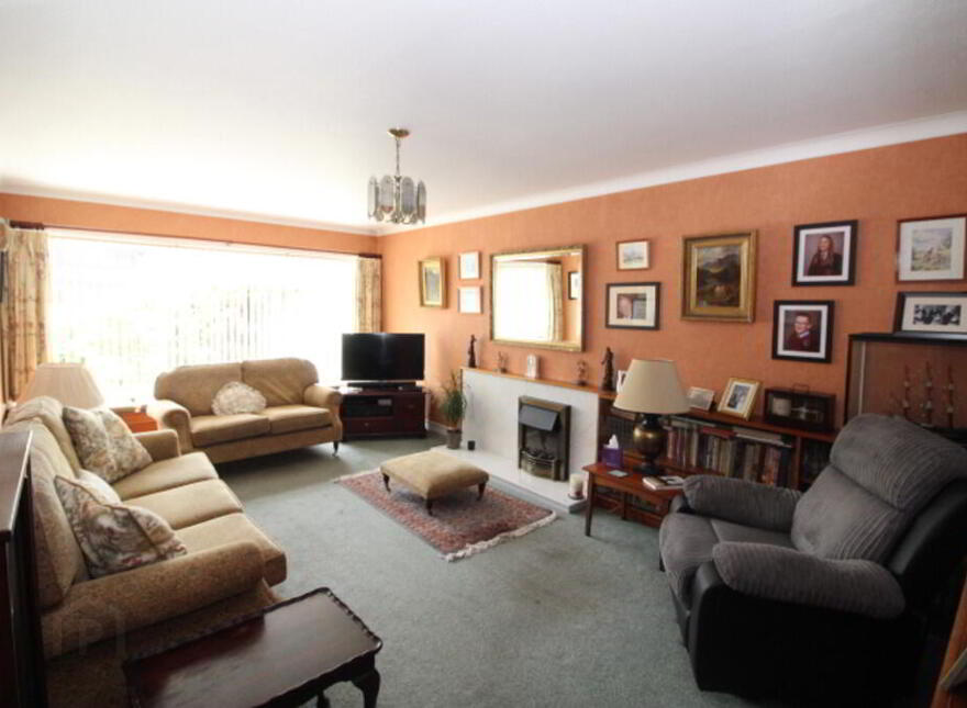 17 Glengarry Park, Jordanstown, Newtownabbey, BT37 0QR