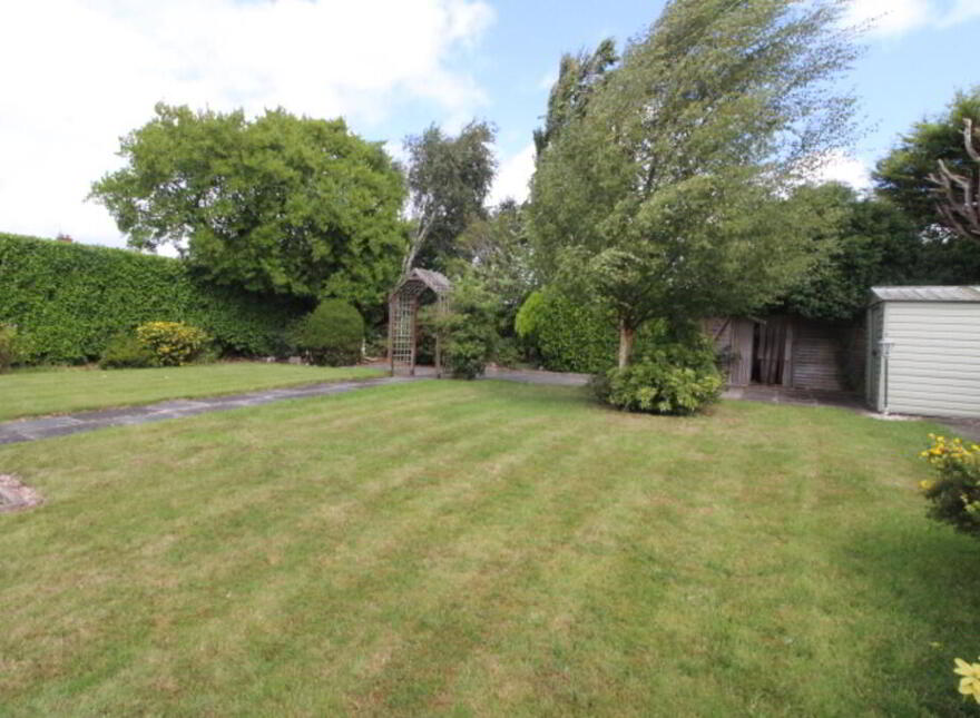 17 Glengarry Park, Jordanstown, Newtownabbey, BT37 0QR