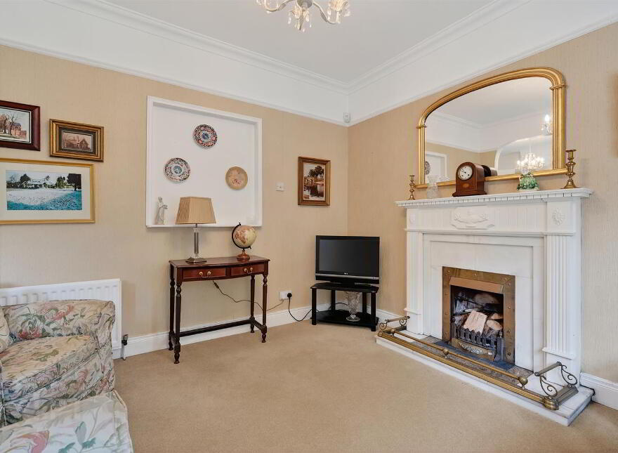 27 Priory Park, Belfast, BT10 0AE