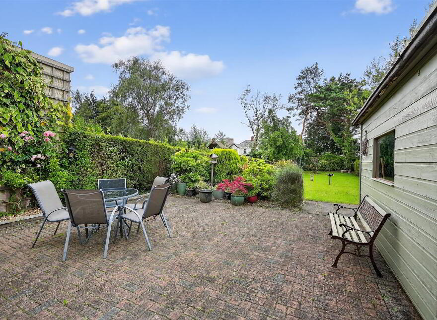 27 Priory Park, Belfast, BT10 0AE