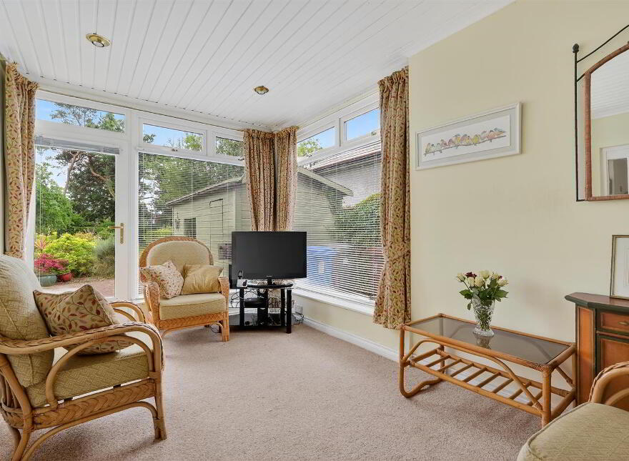 27 Priory Park, Belfast, BT10 0AE