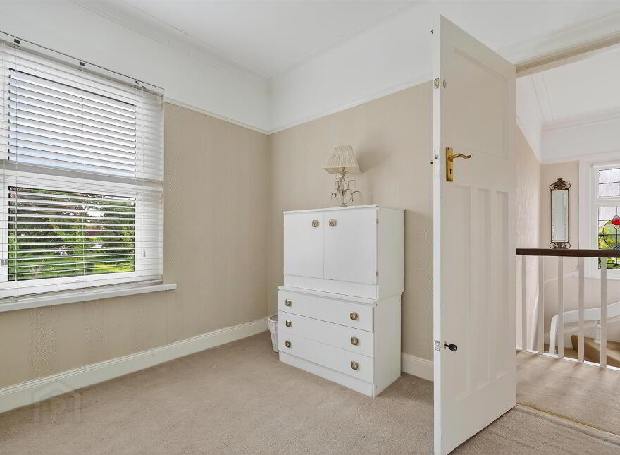 27 Priory Park, Belfast, BT10 0AE