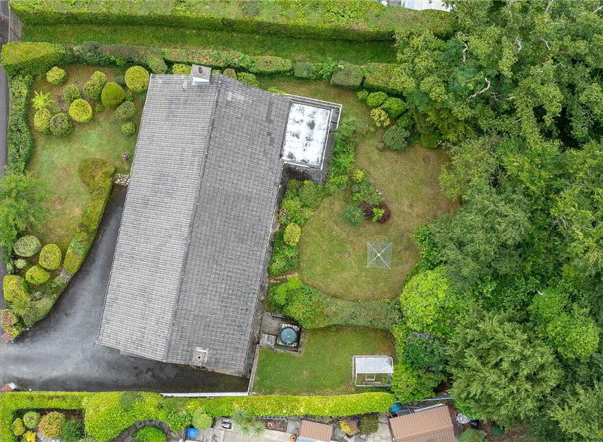 43 Cherry Hill, Rostrevor, Newry, BT34 3BD