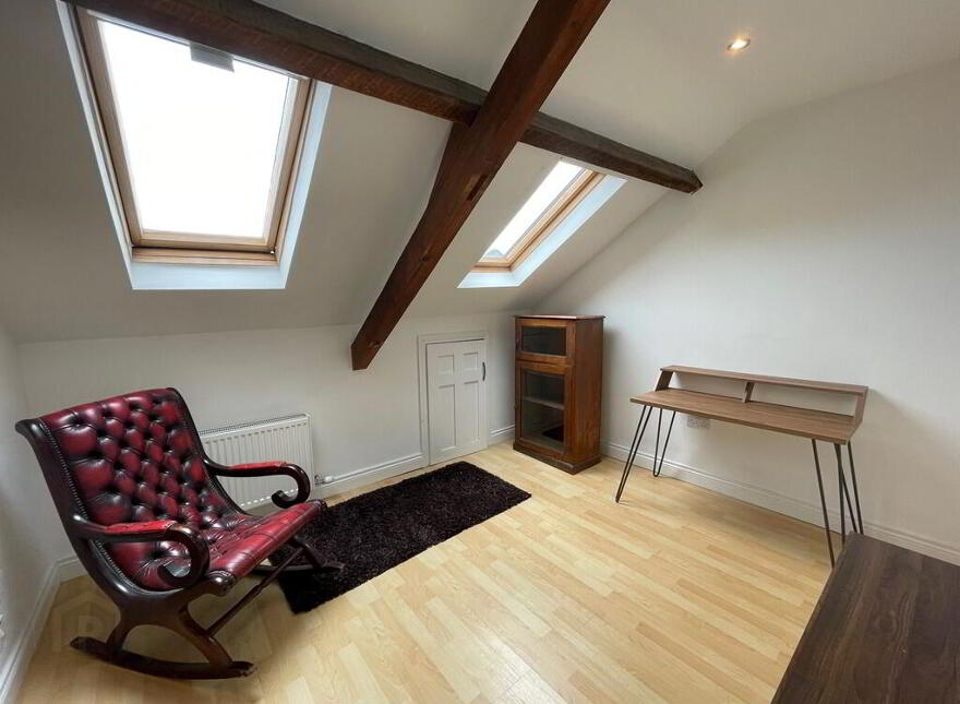 14c Lisburn Road, Belfast, BT9 6AA