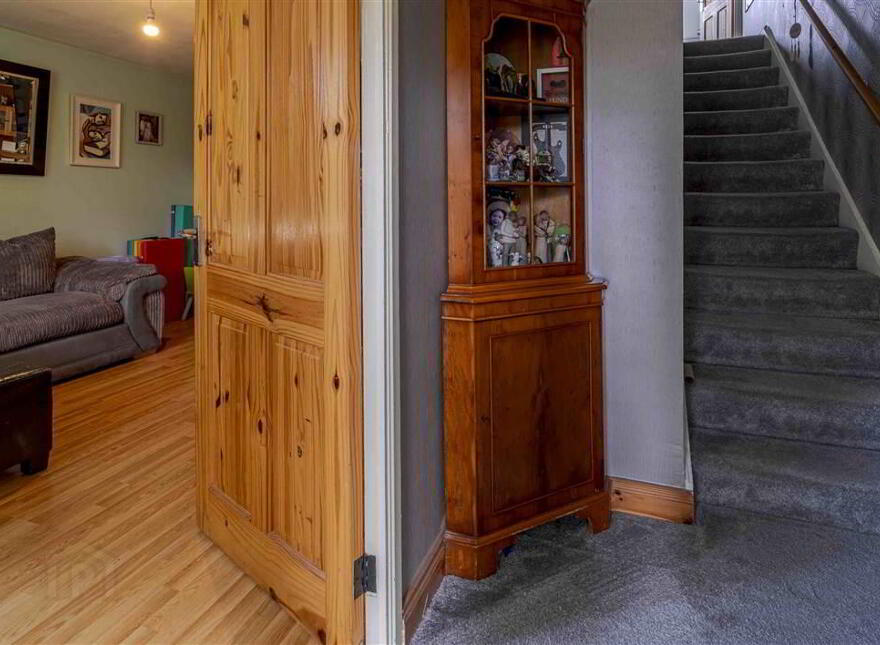 23 Glenwood Park, Dunmurry, Belfast, BT17 9DT