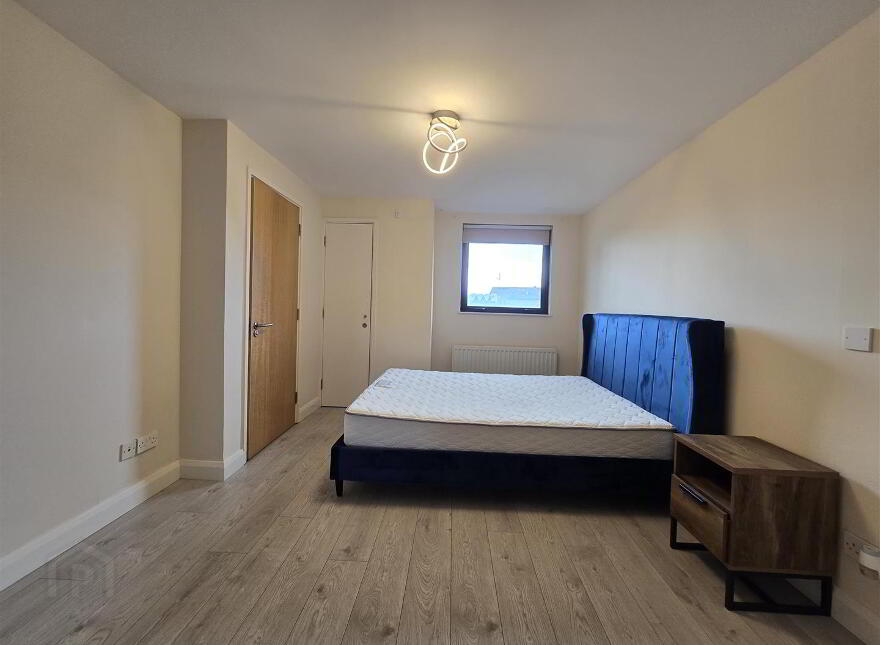 Apartment 48 17 Queens Square, Belfast, BT1 3FF