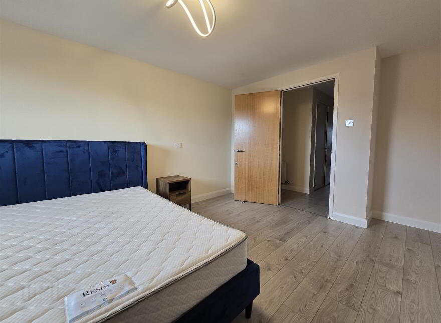 Apartment 48 17 Queens Square, Belfast, BT1 3FF