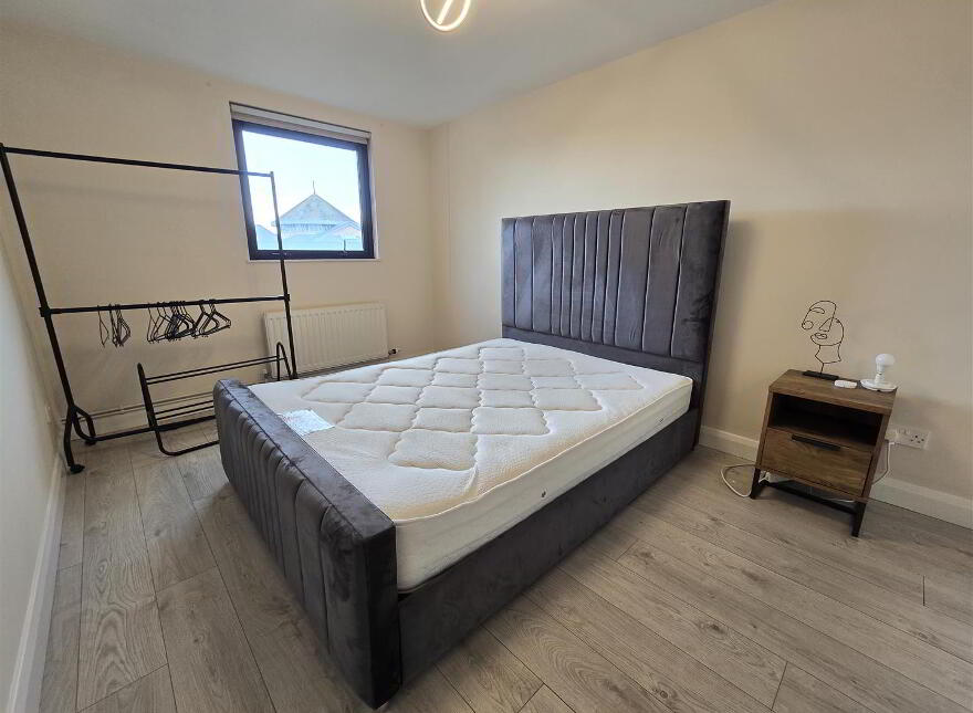 Apartment 48 17 Queens Square, Belfast, BT1 3FF