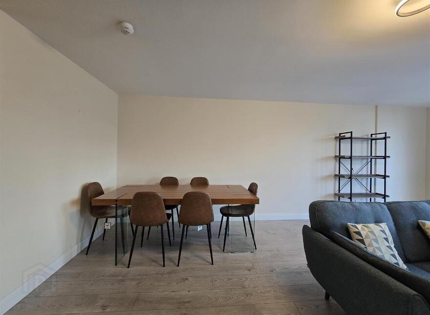 Apartment 48 17 Queens Square, Belfast, BT1 3FF