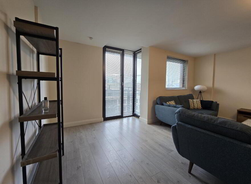 Apartment 48 17 Queens Square, Belfast, BT1 3FF