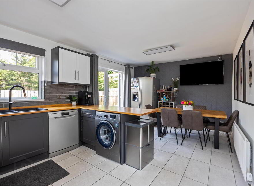 136 Ashmount Park, Belfast, BT4 2FL