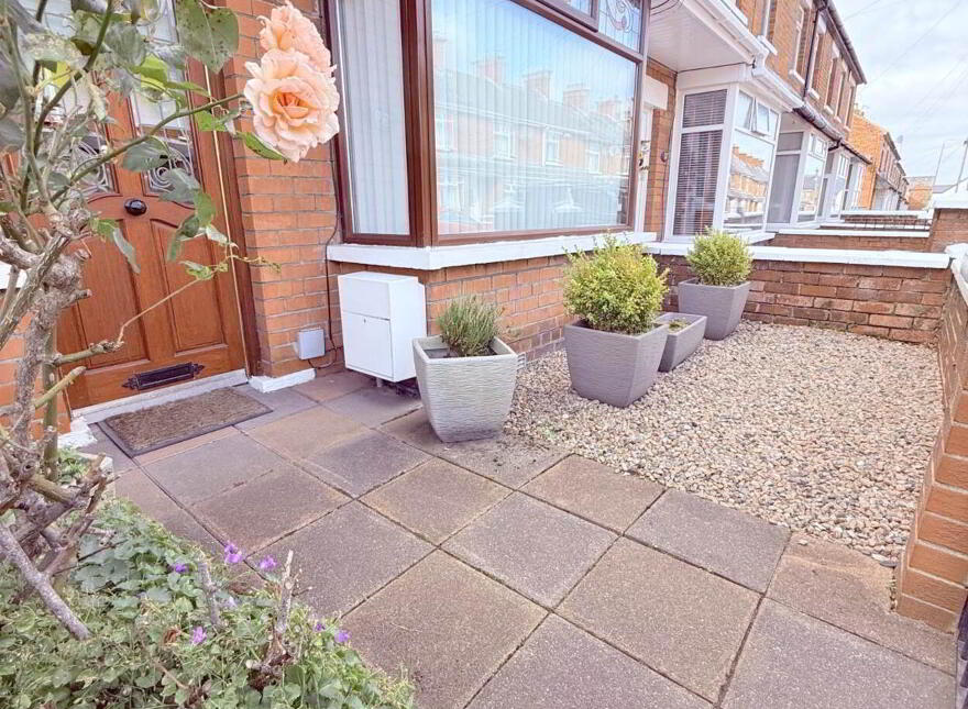 39 Willowfield Parade, Belfast, BT6 8HQ