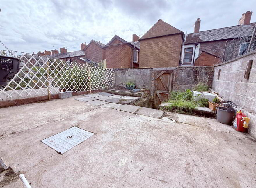 39 Willowfield Parade, Belfast, BT6 8HQ