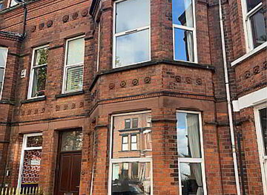 5 Eglantine Avenue, Belfast, BT9 6DW photo