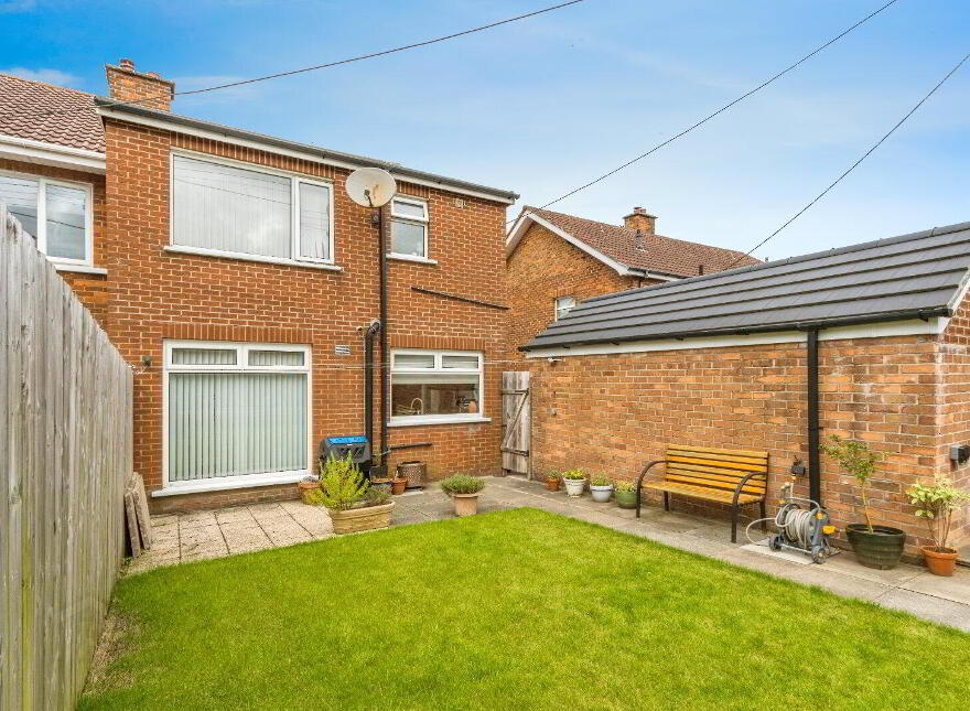 68 Glen Road, Castlereagh, Belfast, BT5 7LU