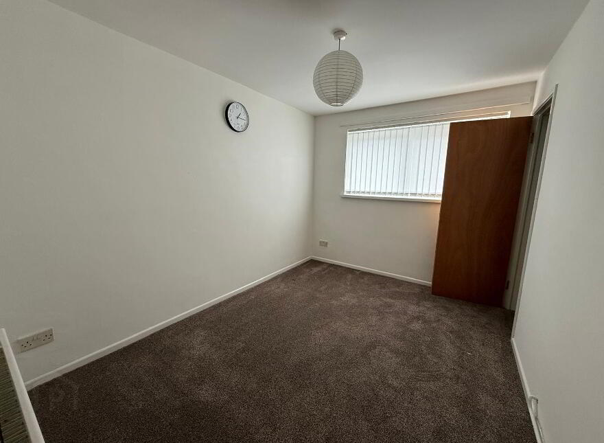 7 Knockmore Square, Lisburn, BT28 1SZ