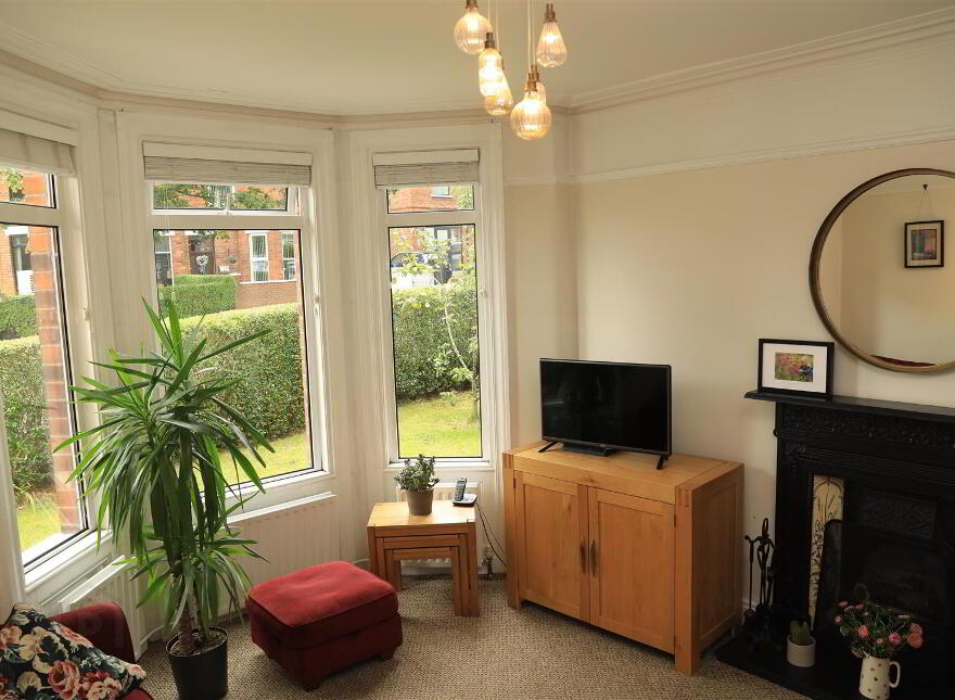 75 Bloomfield Road, Belfast, BT5 5LS