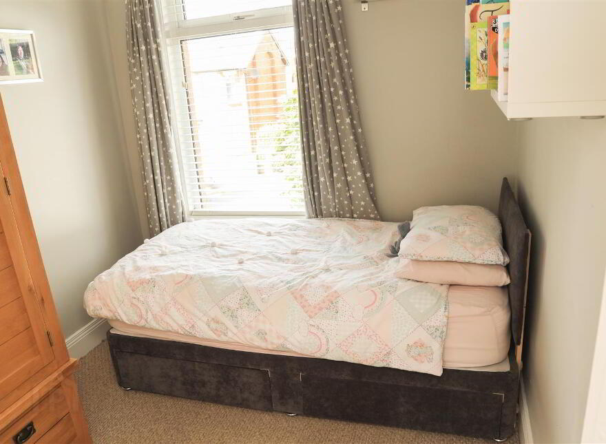 75 Bloomfield Road, Belfast, BT5 5LS