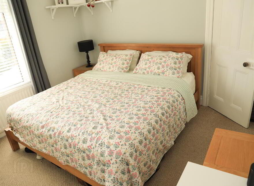 75 Bloomfield Road, Belfast, BT5 5LS