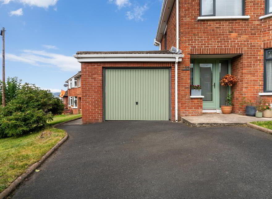 12 Glenview Crescent, Belfast, BT5 7LX