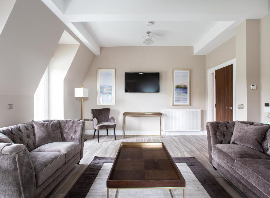 Lesley Park Royal, 1 Rosepark Gardens, Belfast, BT5 7WL