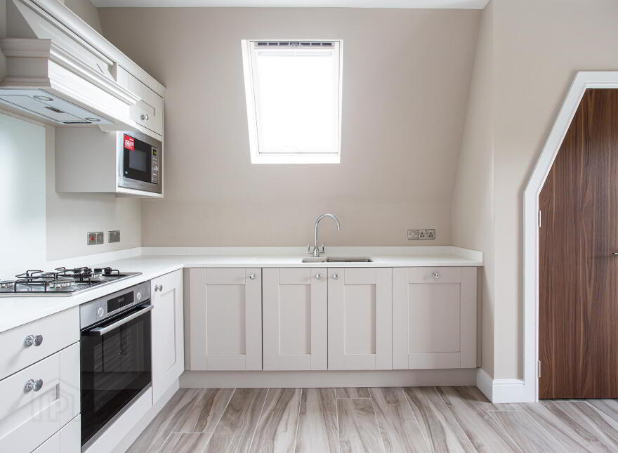 Lesley Park Royal, 1 Rosepark Gardens, Belfast, BT5 7WL