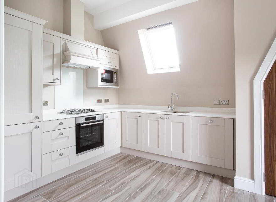 Lesley Park Royal, 1 Rosepark Gardens, Belfast, BT5 7WL