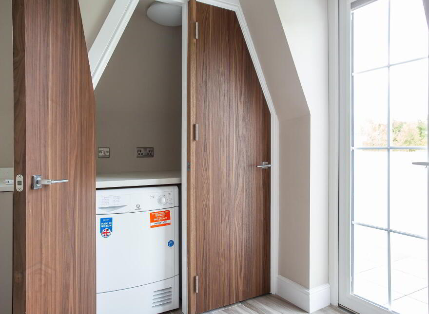 Lesley Park Royal, 1 Rosepark Gardens, Belfast, BT5 7WL