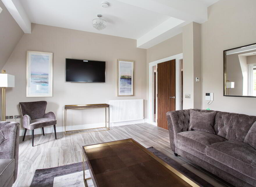 Lesley Park Royal, 1 Rosepark Gardens, Belfast, BT5 7WL