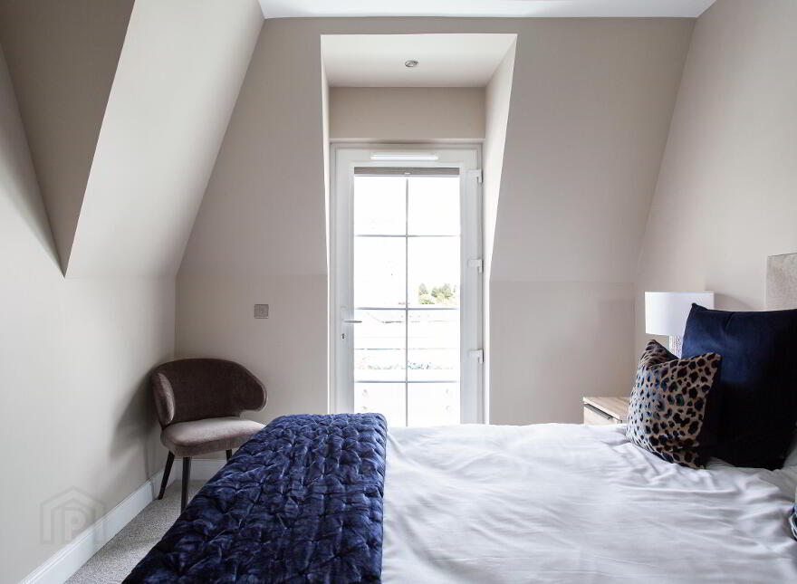 Lesley Park Royal, 1 Rosepark Gardens, Belfast, BT5 7WL