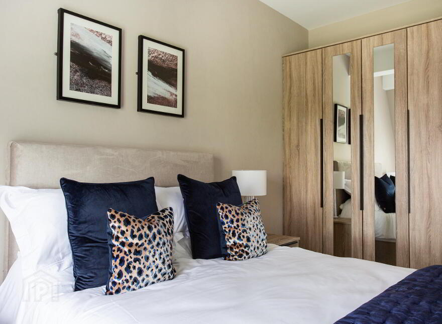 Lesley Park Royal, 1 Rosepark Gardens, Belfast, BT5 7WL