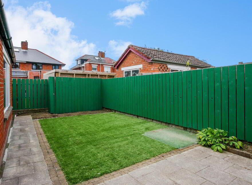 22 Cheltenham Gardens, Rosetta, Belfast, BT6 0HS