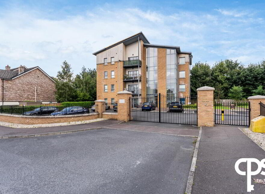 78 The Rose Garden, Belfast, BT17 9GY